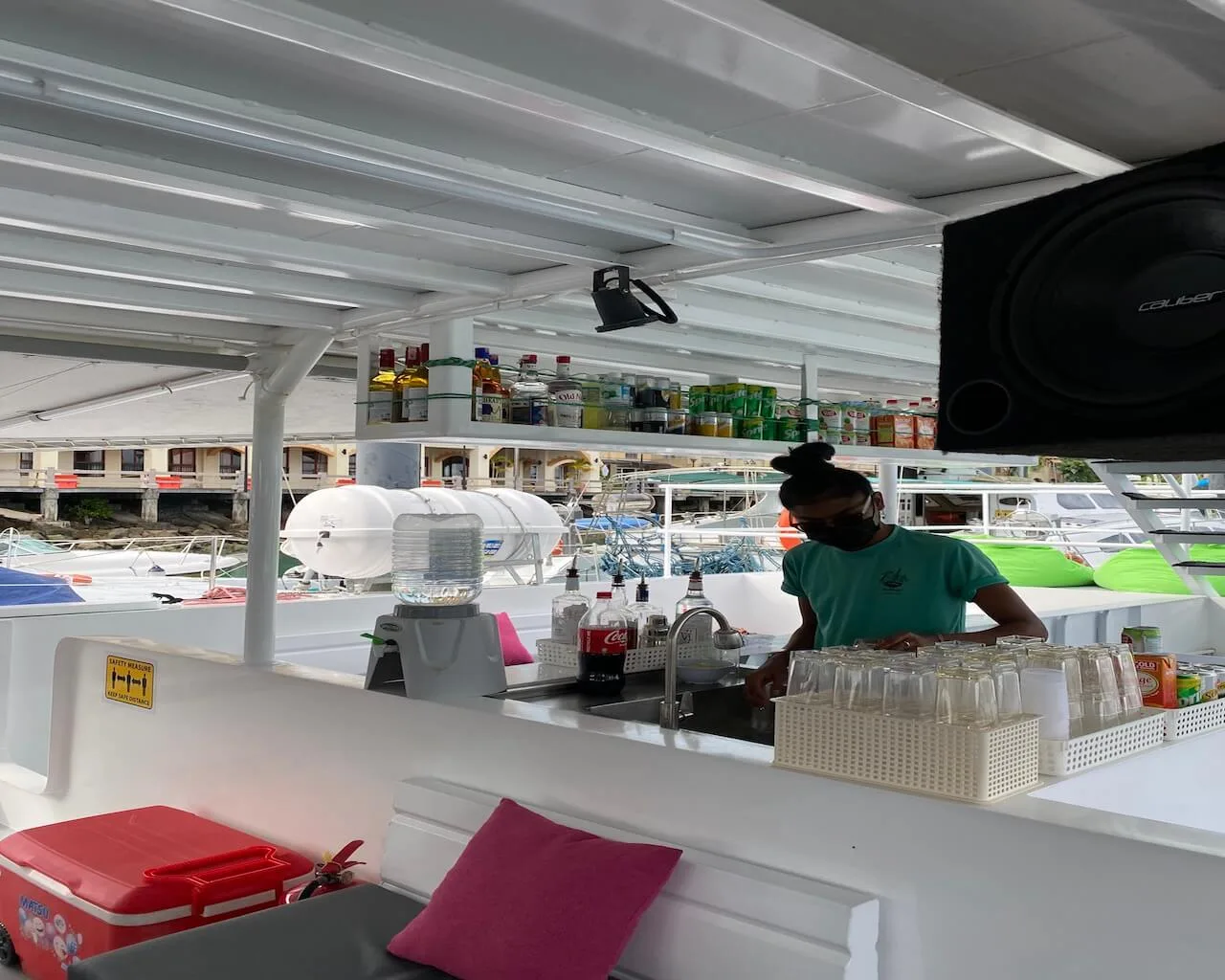 crystal yacht open bar