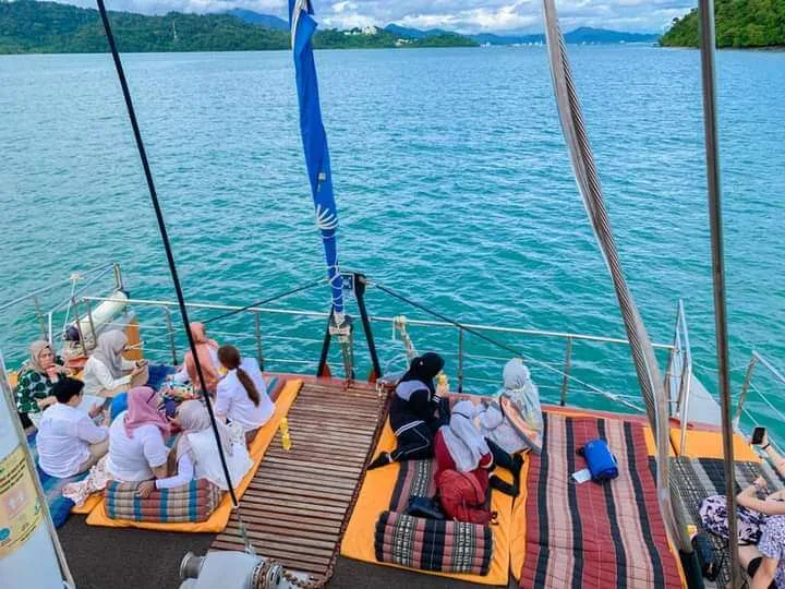 langkawi yacht tropical charters