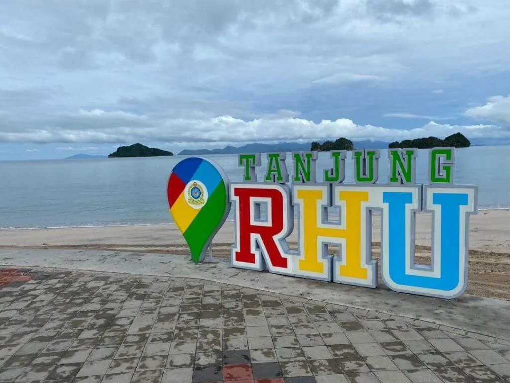 tanjung rhu beach
